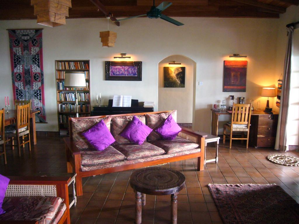 Rangala House Hotel ดิกานา ภายนอก รูปภาพ